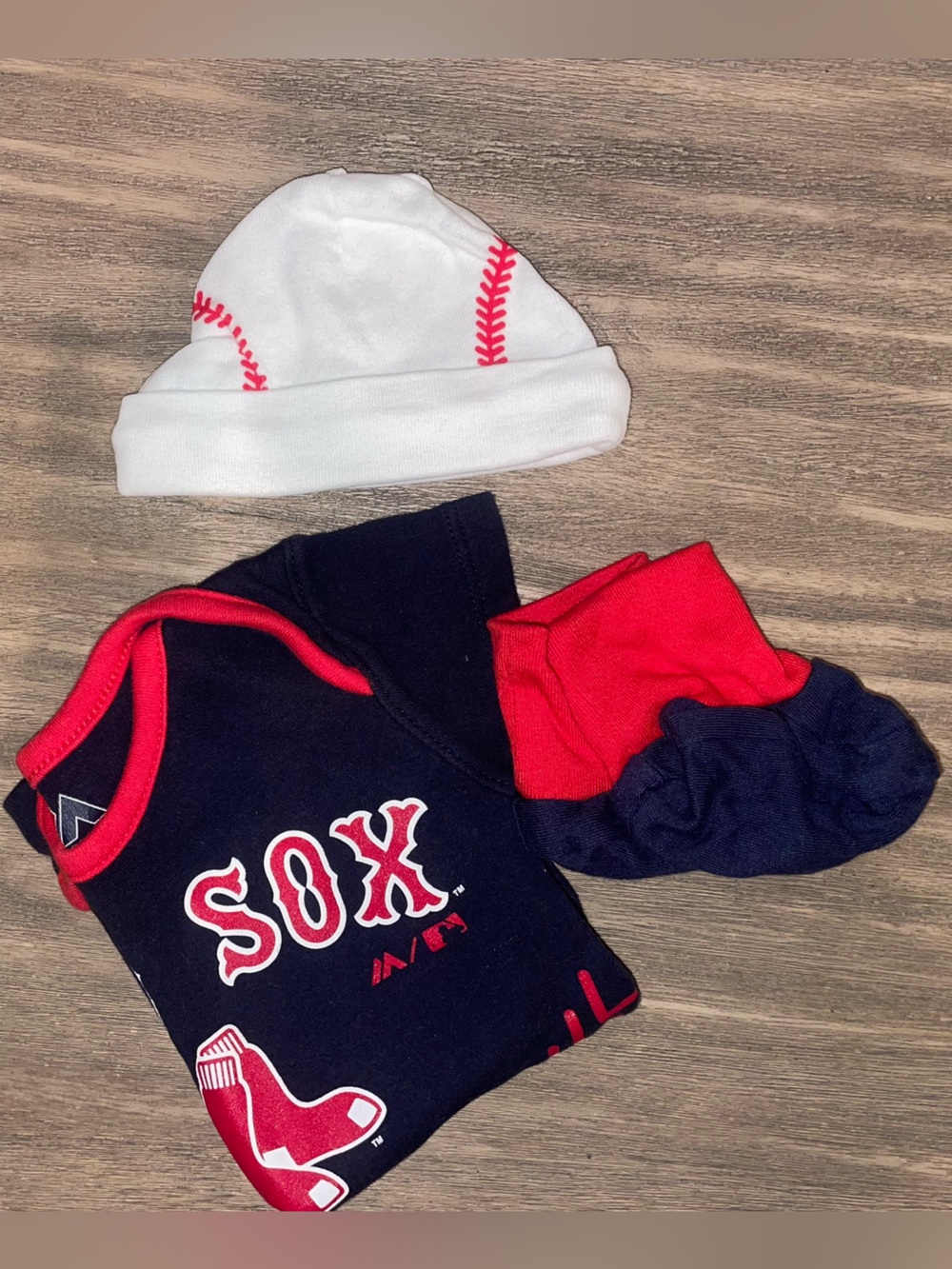 Majestic Boston Red Sox Infant Bodysuit & Booties/Hat ⚾️ Set – Baseball Outfit